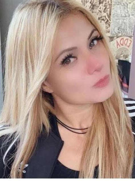 bakeka cagliari donna cerca uomo|Escort Cagliari, Annunci Donna Cerca Uomo